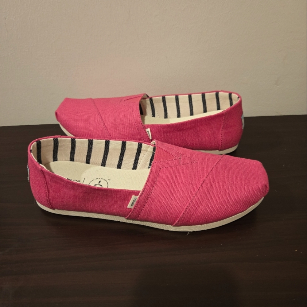 Hot Pink Toms 9.5 womens